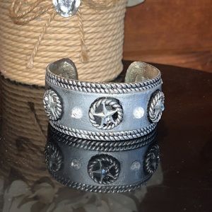 🆕Western Leather adjustable cuff bracelet OSFA